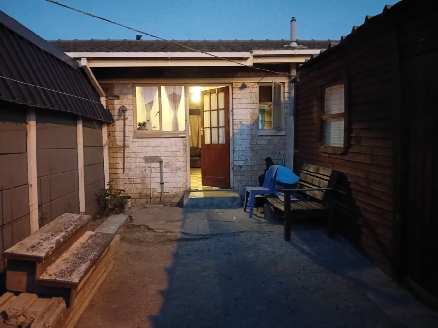2 Bedroom Property for Sale in Riverside Western Cape